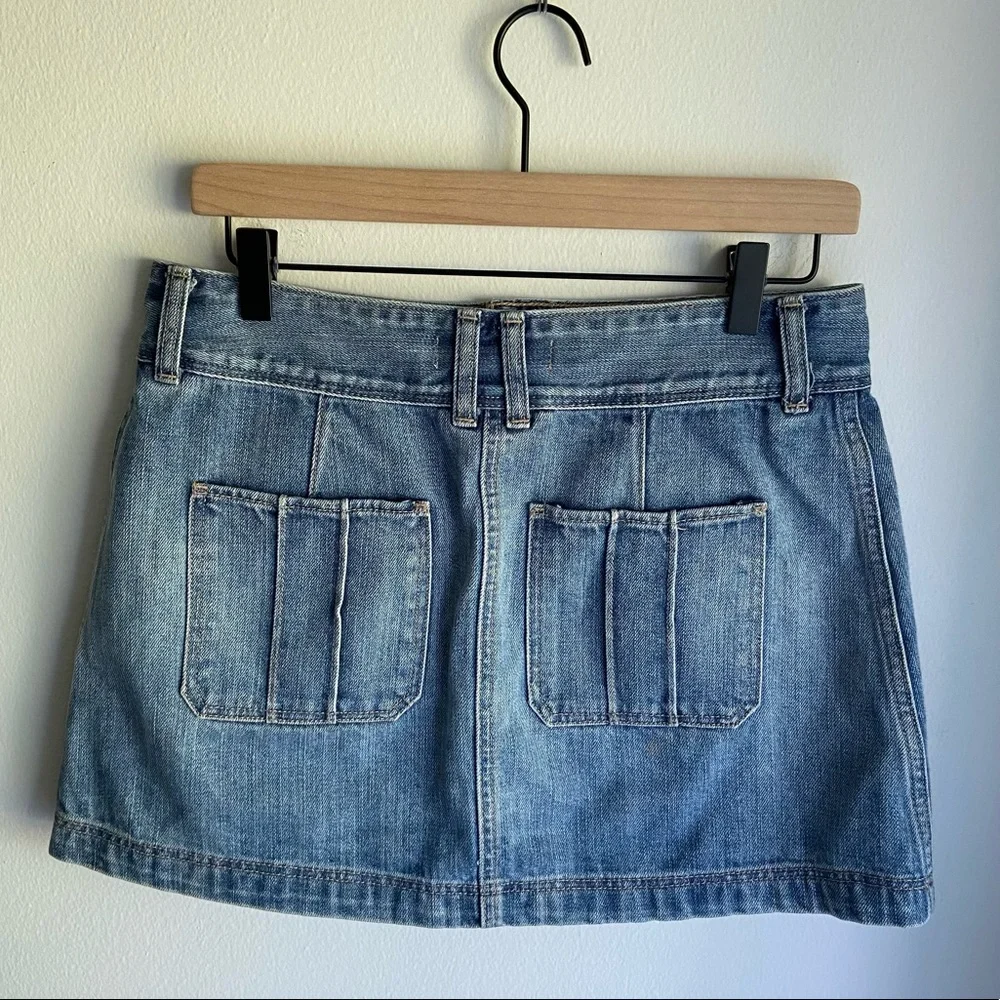 Abercrombie & Fitch jean mini denim skirt - size 6 - Picture 3 of 6